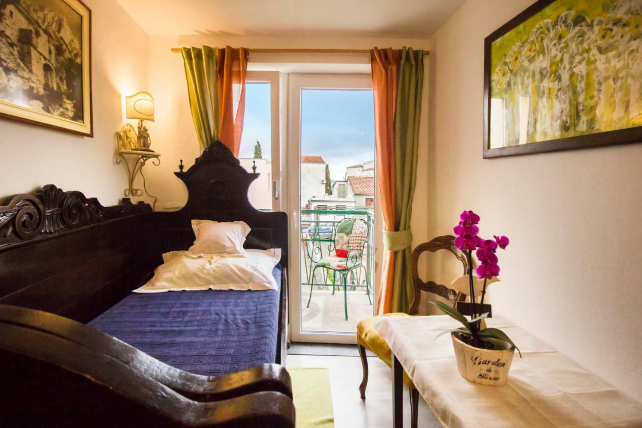 Apartment Vintage House For Rent 60m From Sea *